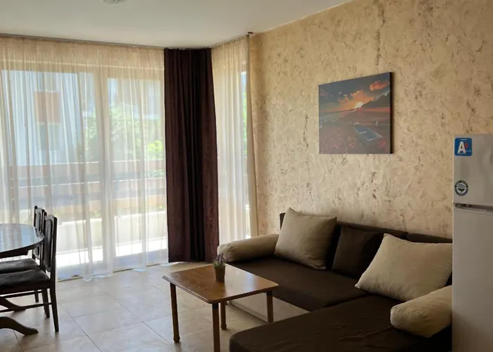 Robinson Elenite First Line Apartman *