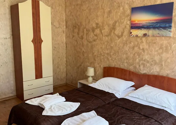 Apartman Robinson Elenite First Line *